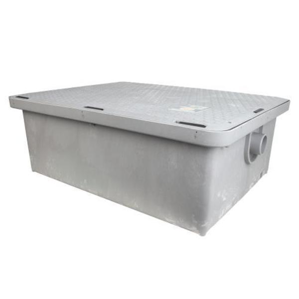 Canplas Endura® Low Profile 25 GPM/50 Lb Grease Trap 3925A02LO